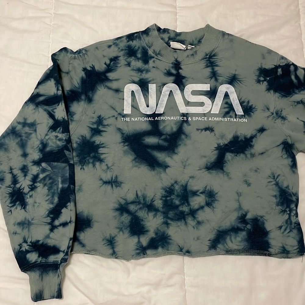 NASA Cropped Sweatshirt